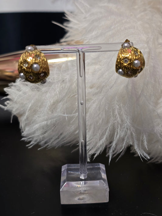 Pearls & Gold Stainless Steel Hoop Earrings