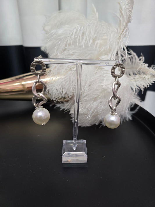 Pearls & Silver Zamak Earrings