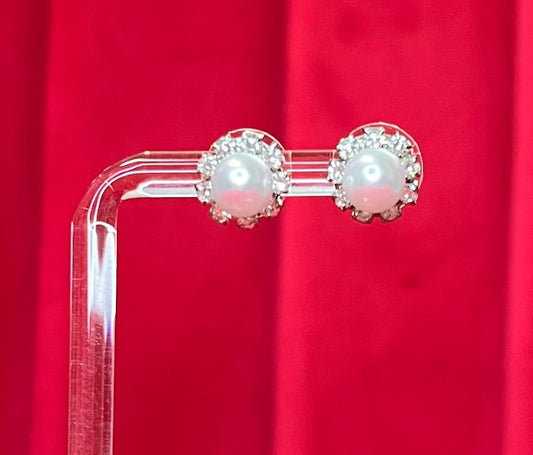 Pearls Stud Earings