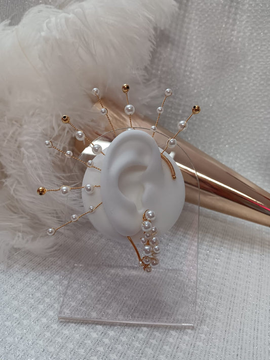 Pearls & Gold Large Earcuff