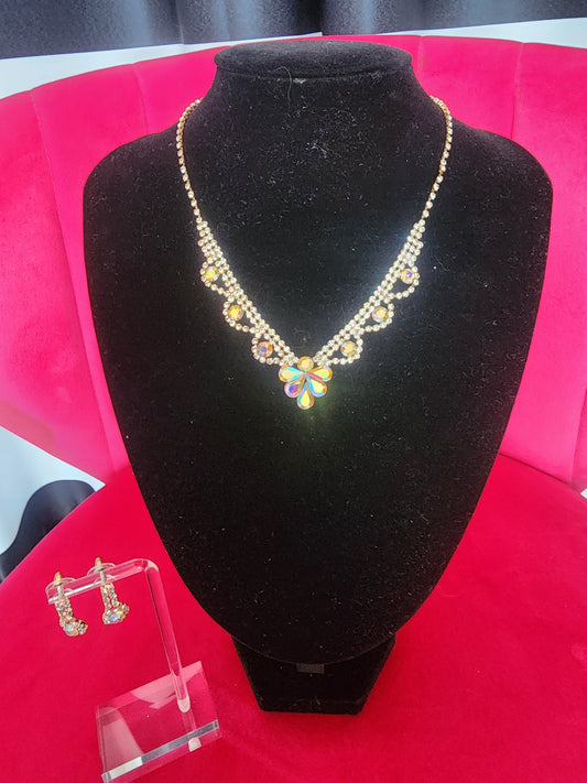 Gold Tornasol & Rhinestones Necklace & Earings Set